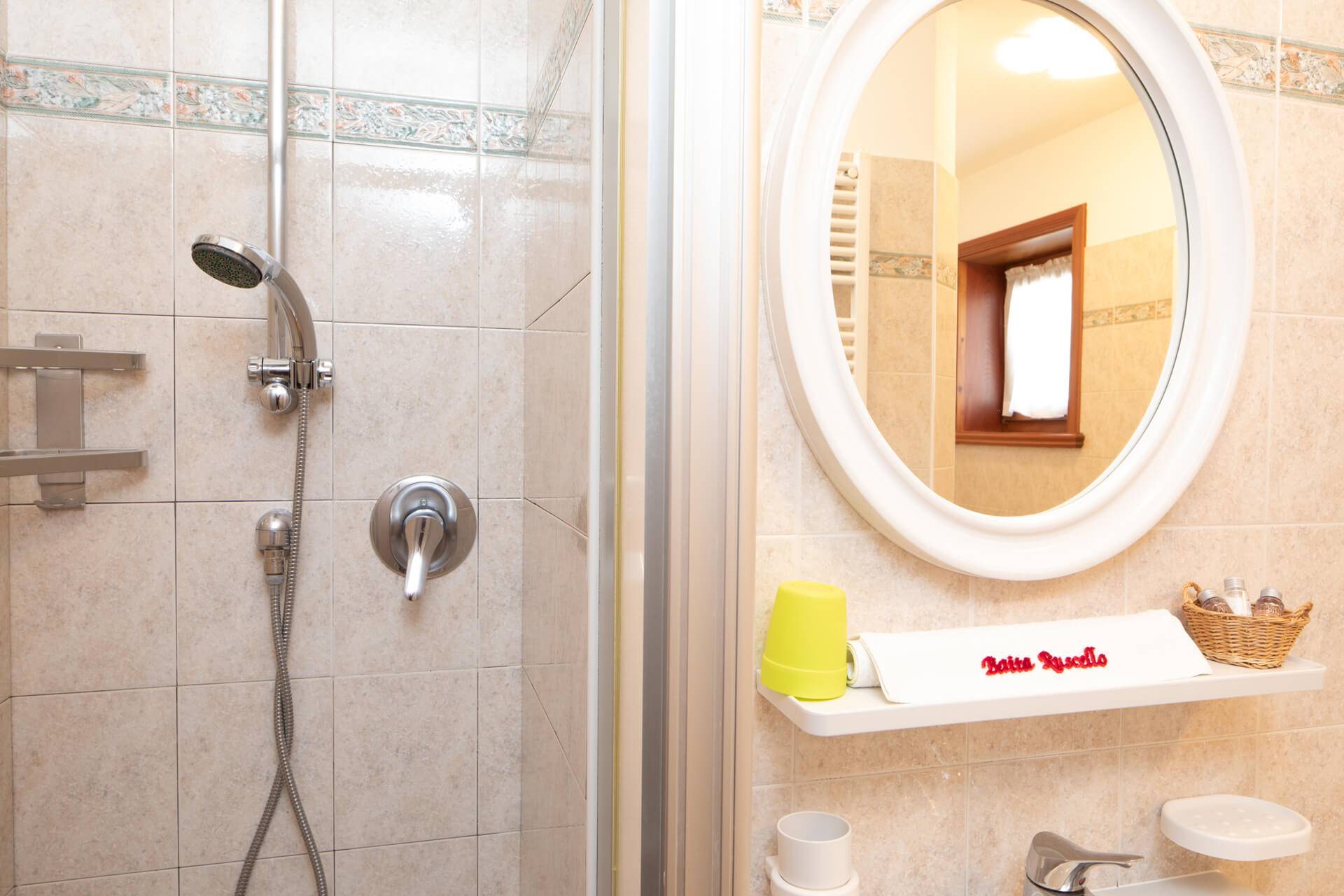 Detail of the Verde Apartment bathroom